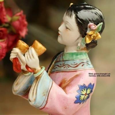 BỘ 4 TƯỢNG SỨ CÔ GÁI CHƠI NHẠC CỤ
